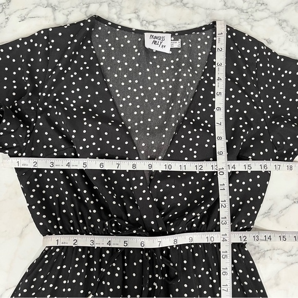 Princess Polly Bobbie black white polka dot mini dress flutter sleeves size 4 - Picture 7 of 12